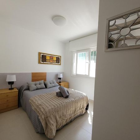 Chalet Adosado Acogedor Busot Alicante Luaran gambar