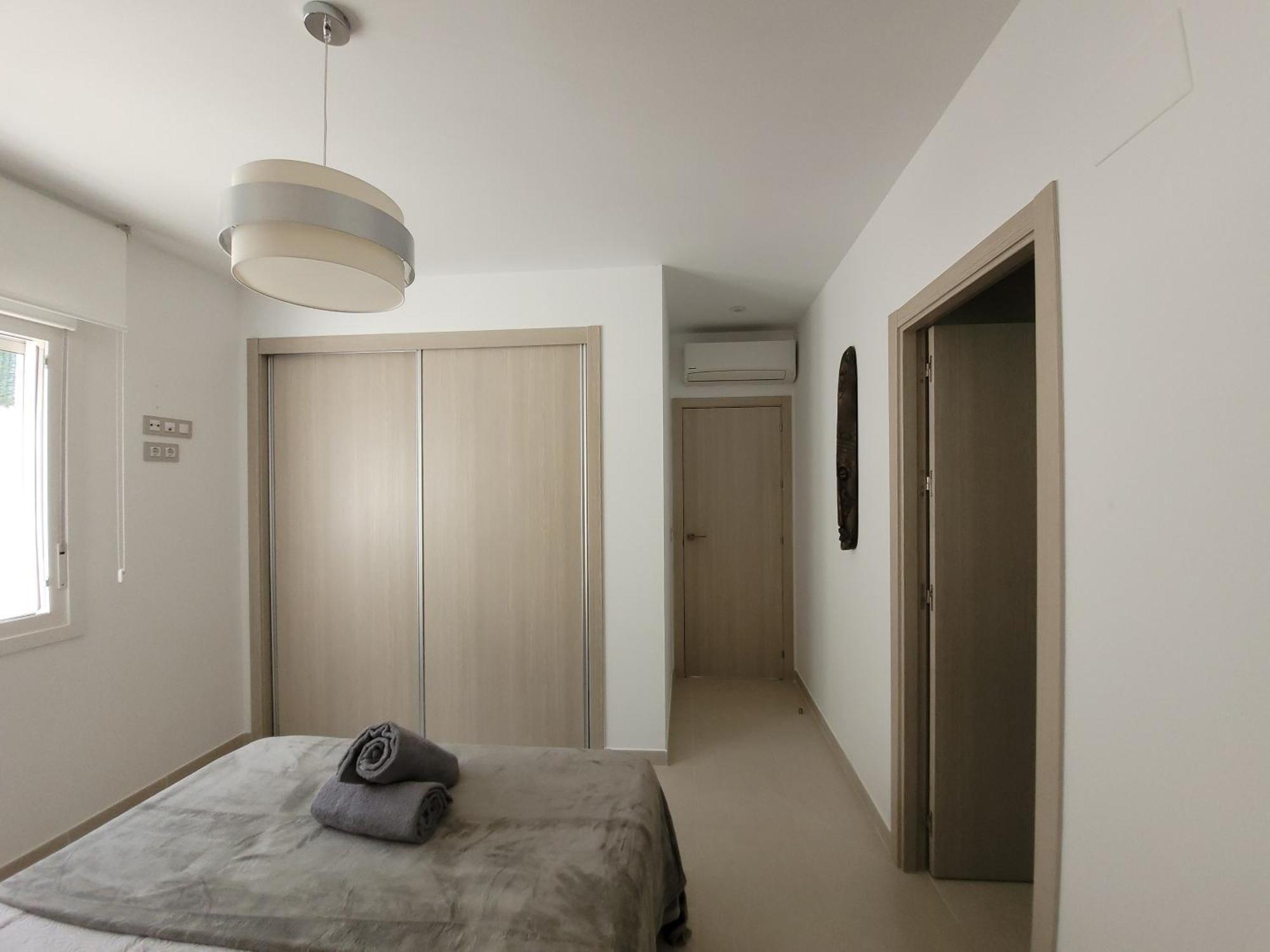 Chalet Adosado Acogedor Busot Alicante Luaran gambar