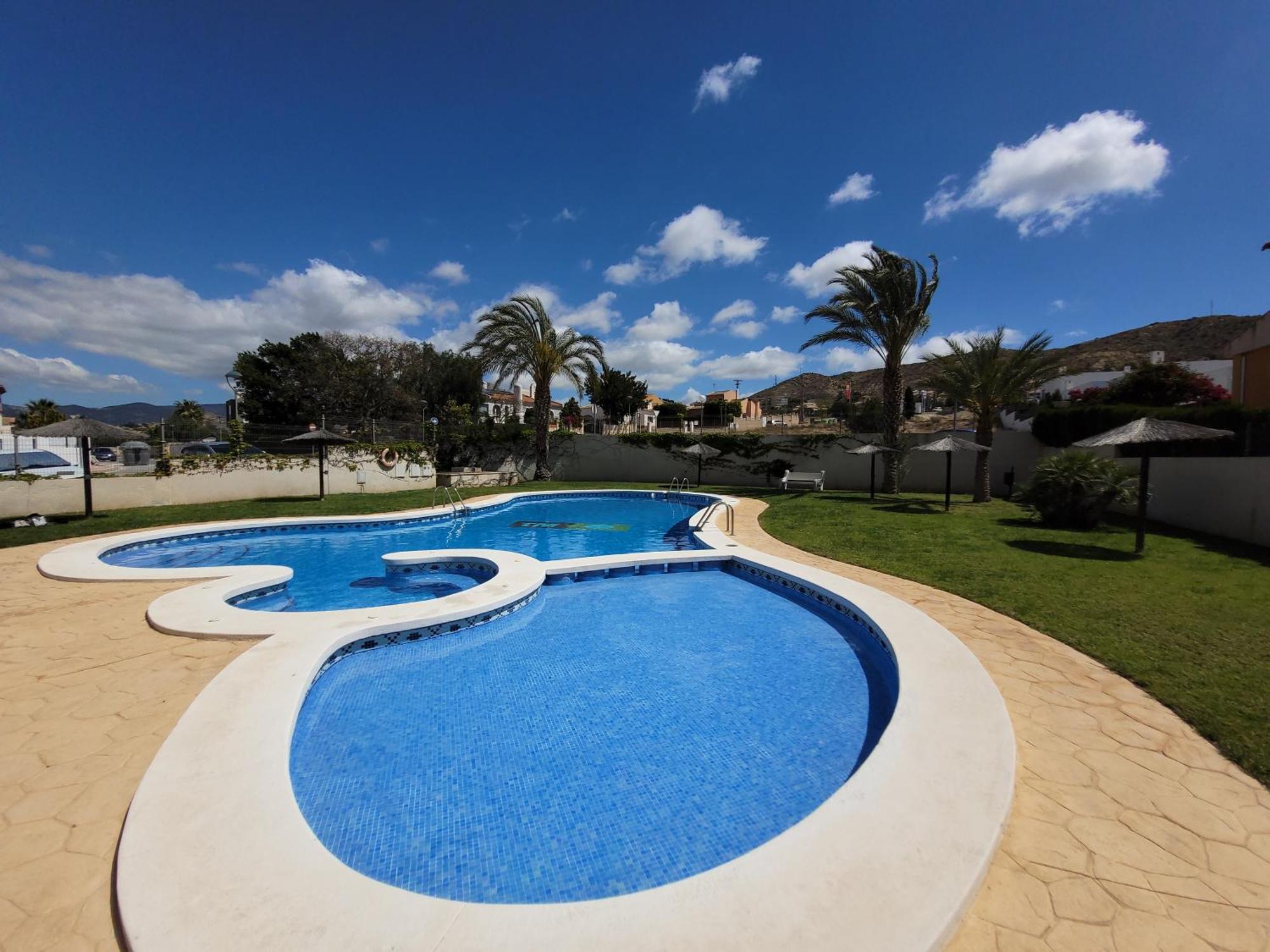Chalet Adosado Acogedor Busot Alicante Luaran gambar