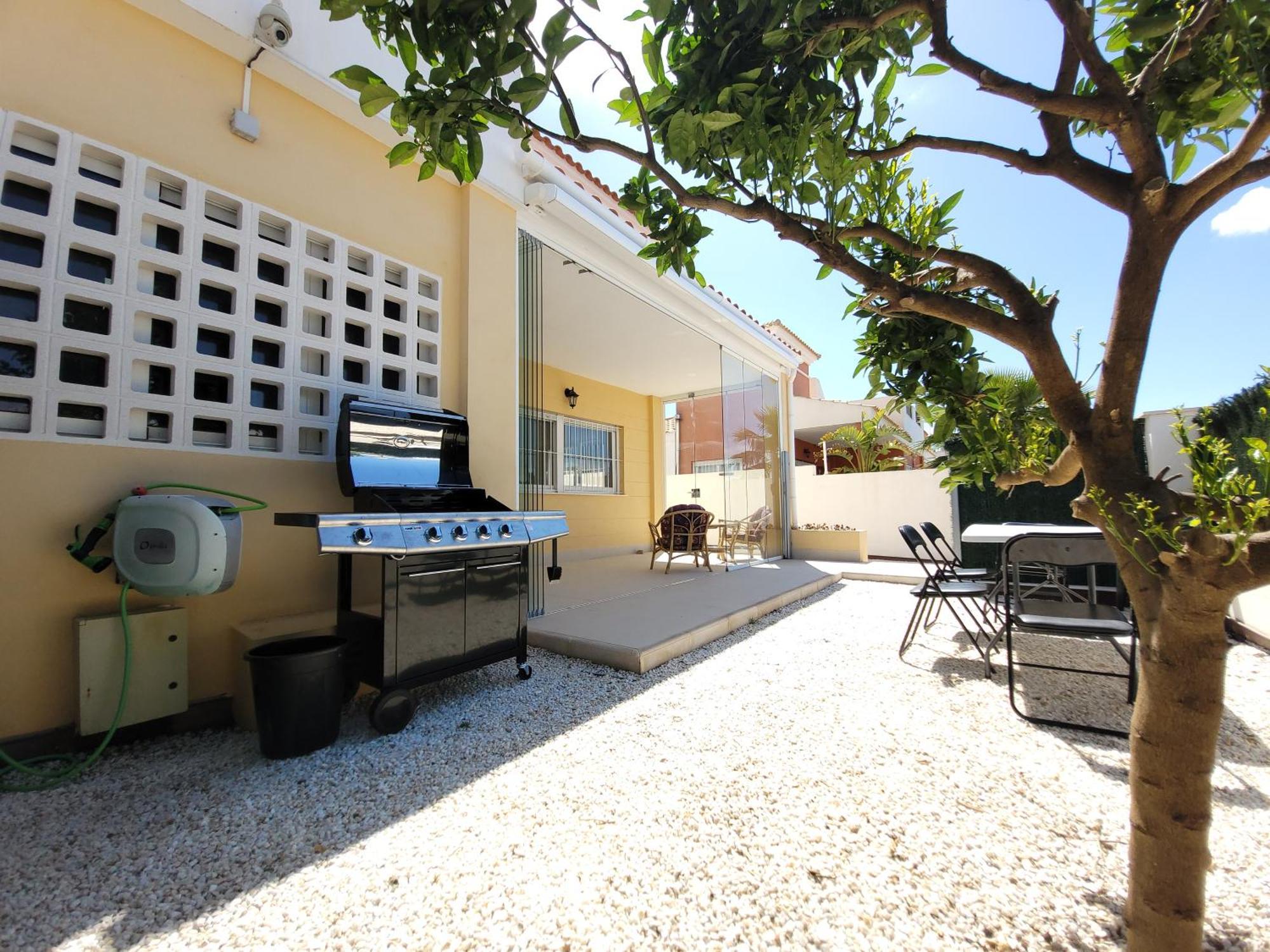 Chalet Adosado Acogedor Busot Alicante Luaran gambar