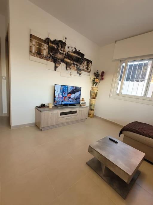 Chalet Adosado Acogedor Busot Alicante Luaran gambar